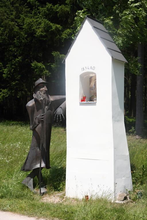 Horska Chata Amor Pec pod Snezkou Bagian luar foto
